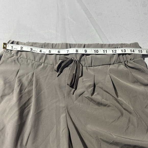 Athletic shorts - Picture 4 of 7